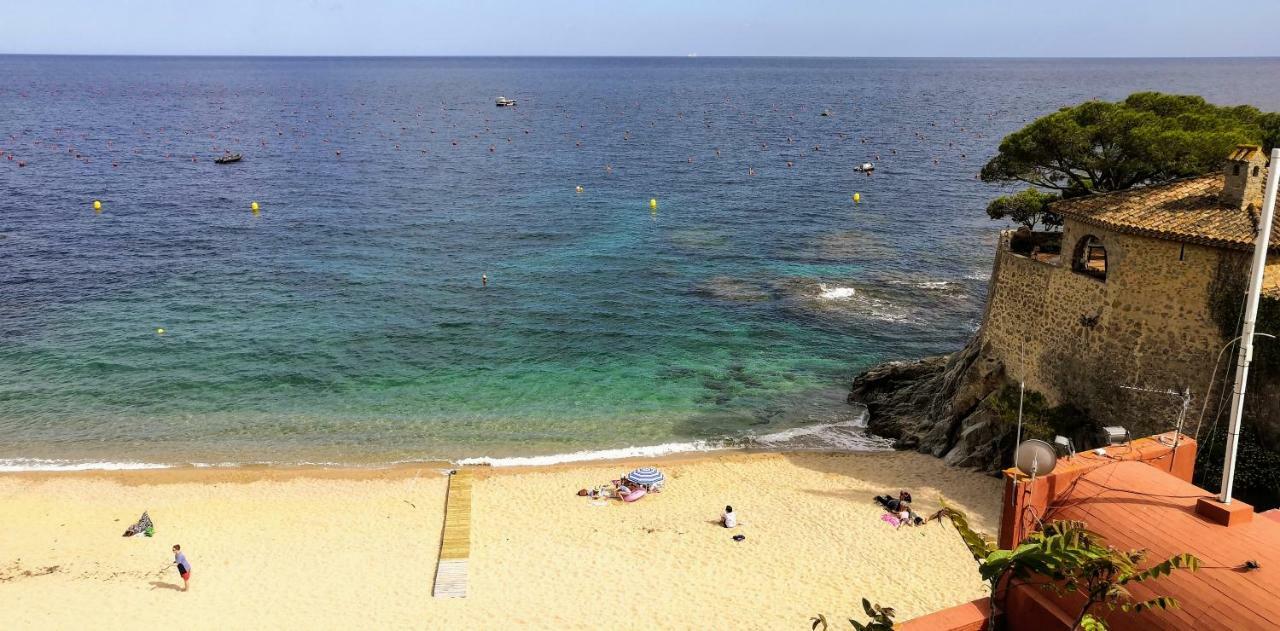 Apartamento Frente Al Mar En La Mejor Ubicacion De Calella Calella De Palafrugell Bagian luar foto